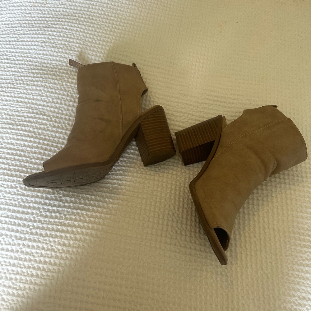 Sam Edelman Circus Booties 7.5 - Picture 2 of 5